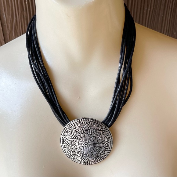 Silvertone Floral Embossed Medallion Multi Strand Necklace Matching Earring Set - Picture 8 of 16